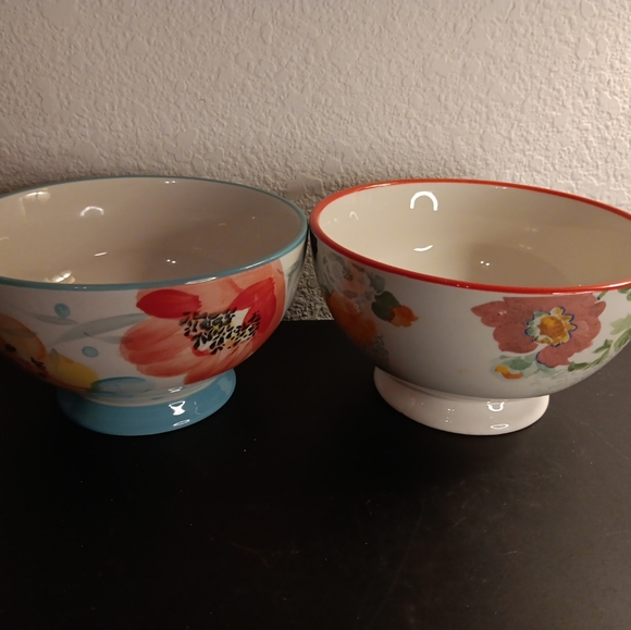 GORGEOUS NEW Pair of Pioneer Woman 6" Bowls. - Picture 5 of 8